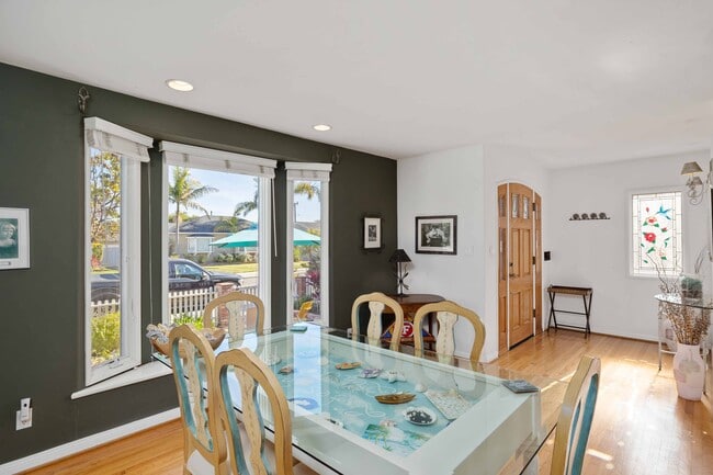 Photo - 1605 Lynngrove Dr