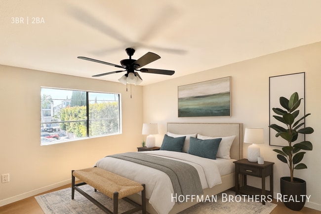 Photo - 11941 Weddington St