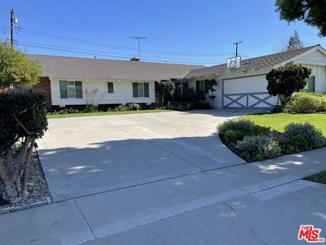 Photo - 6606 S Sherbourne Dr