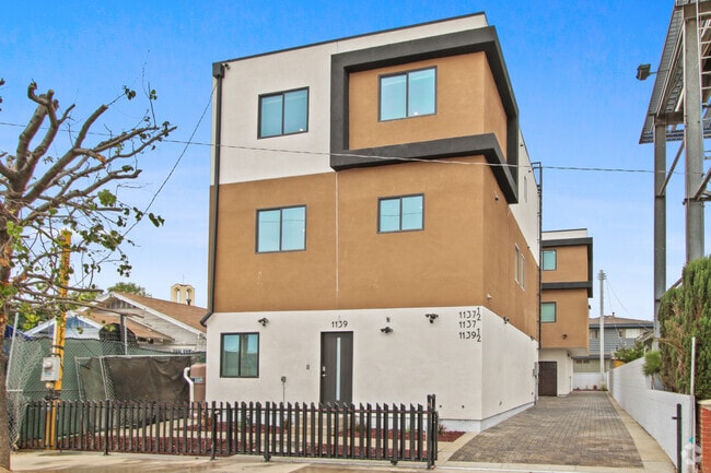 Building Photo - 1139 S Lorena St Unit 1139 Rental