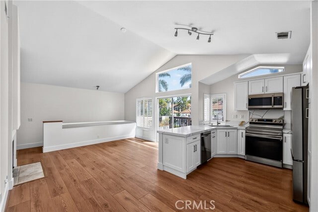 Photo - 18 Glen Cove