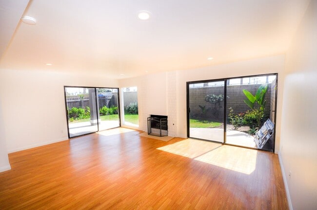 Photo - Coronado Cays 4 bd/2.5 ba home in Bahama Village