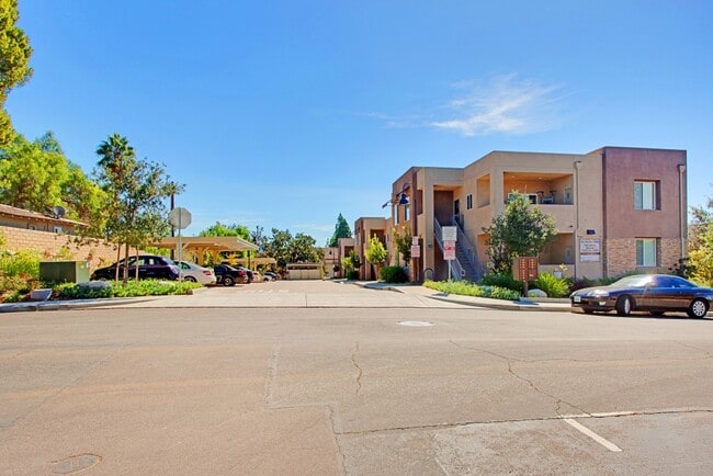 Photo - LUXURY 2 BEDROOM, 2 BATH Unit 94- #4