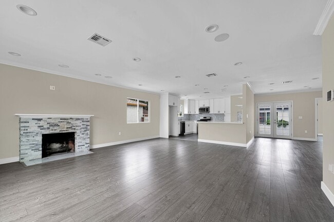 Building Photo - 7237 Tujunga Ave Unit 7237 Tujunga Ave