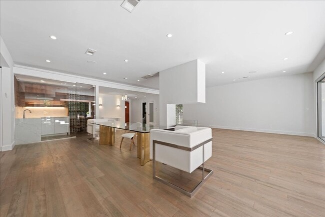 Photo - 1455 S Castello-