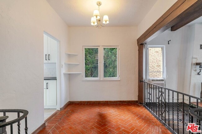 Photo - 1132 N Vista St Unit 2