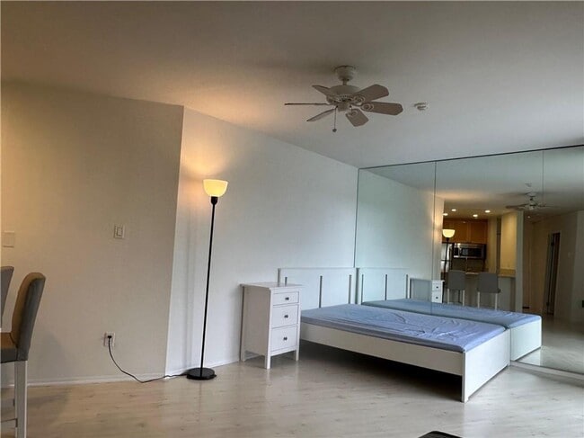 Photo - 640 The Village Unit A