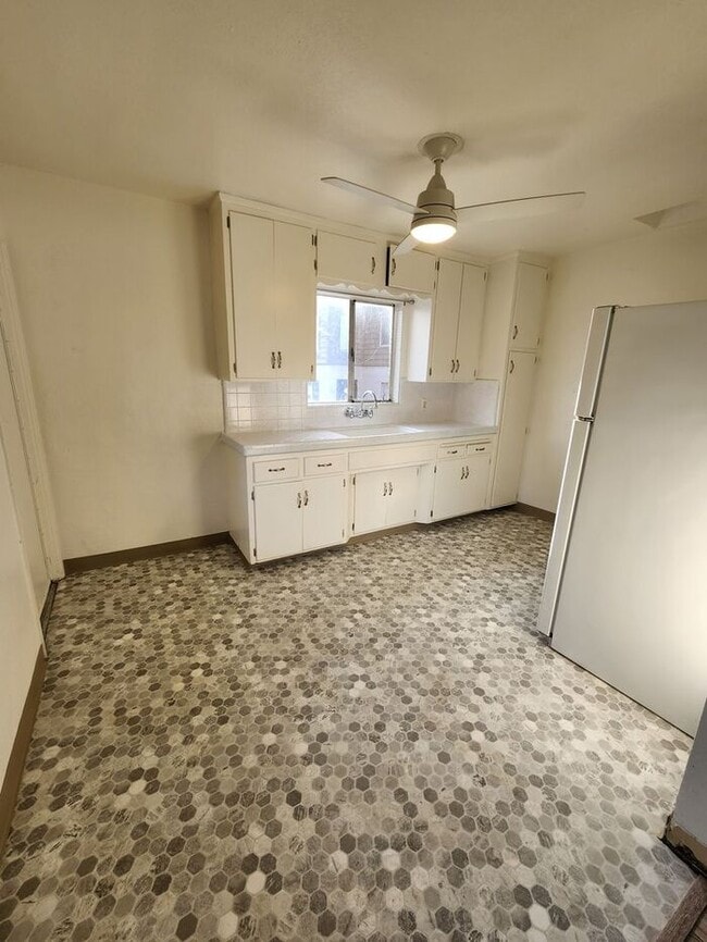 Photo - Charming stand alone Cottage w/LARGE Bonus...