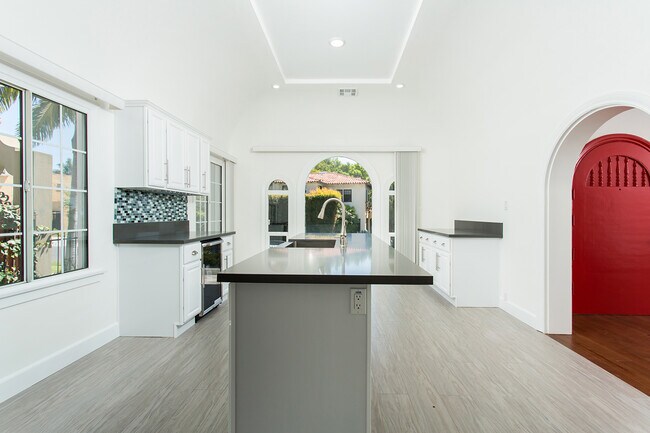 Photo - Beautiful spacious house