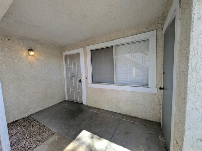 Photo - 955 W Devonshire Ave Unit B