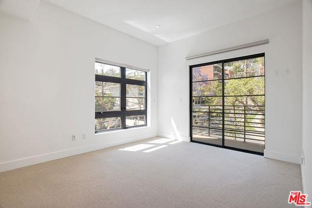 Building Photo - 8788 Shoreham Dr Unit 30 Rental