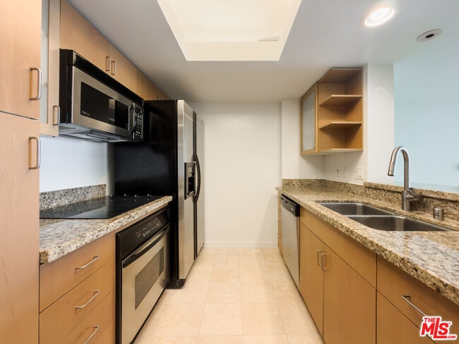 Photo - 13700 Marina Pointe Dr Unit 1626