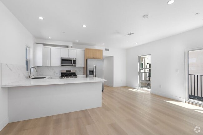 Building Photo - 10967 Calvert St Rental