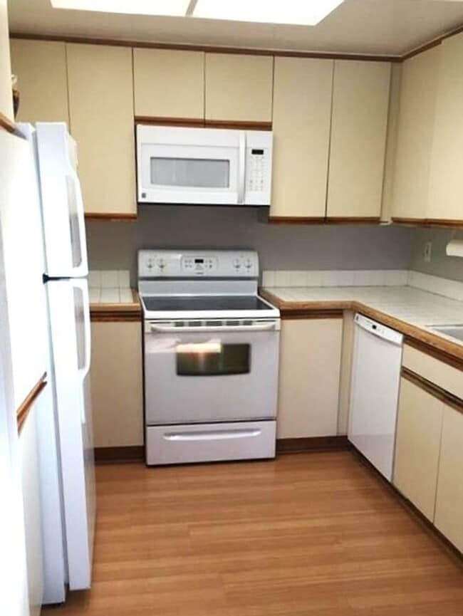 Photo - 2bed/1bath w/ 1 car garage in the heart of Mission Viejo Unit 168