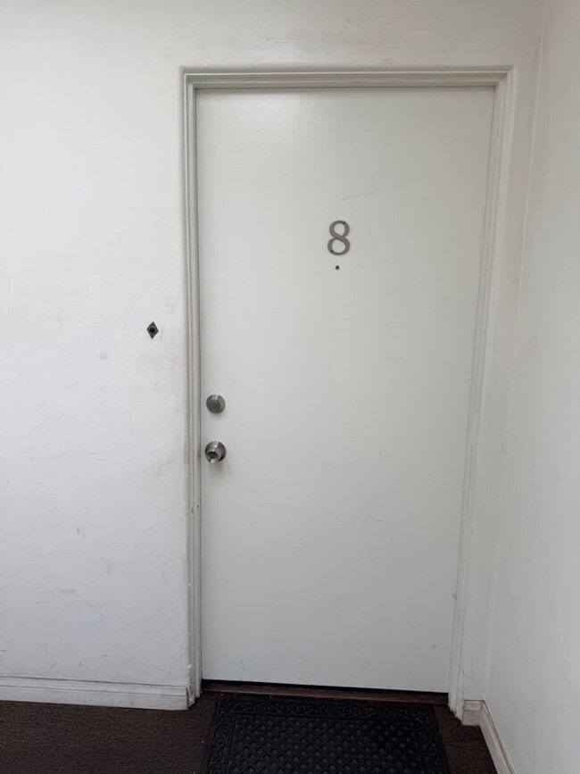 Photo - 149 S Spalding Dr Unit 08