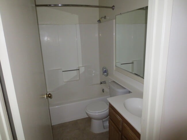 Photo - 10611 Moorpark St Unit 202