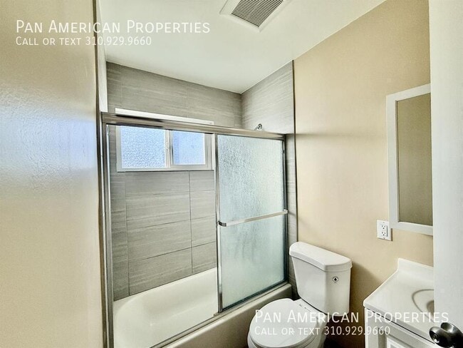 Building Photo - 326 S Gerhart Ave Unit #6