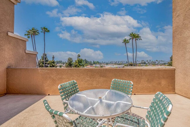 Photo - Five Points Seniors