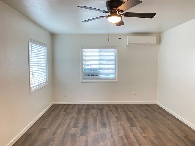 Building Photo - Vancouver2 Unit 3027
