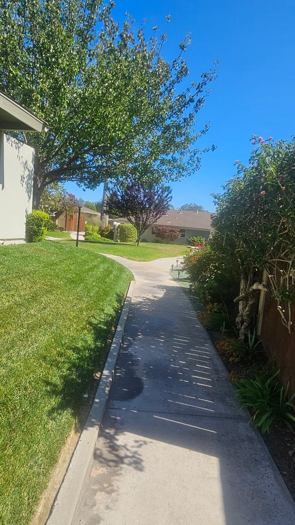 Photo - Well Maintained Camarillo Condo with 2 Bedrooms & 2 Full Bathrooms Including Laminate Flooring