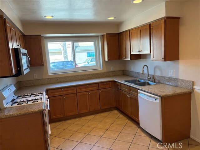 Photo - 21 Scottsdale Dr N