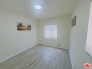 Photo - 636 W 81st St Unit 644