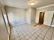 Photo - 439 Union Dr