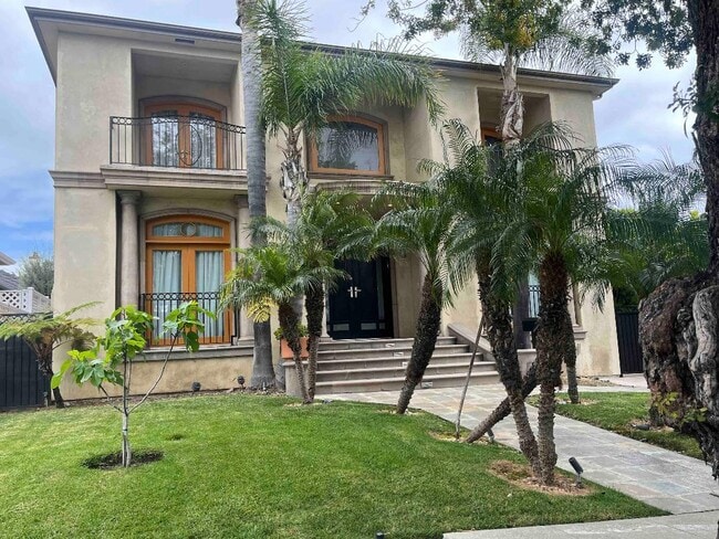 Photo - 9033 Cresta Dr