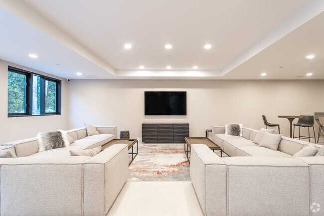 Amenity Lounge - On Butler