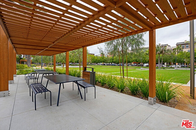 Photo - 6400 Crescent Prk E Unit 217