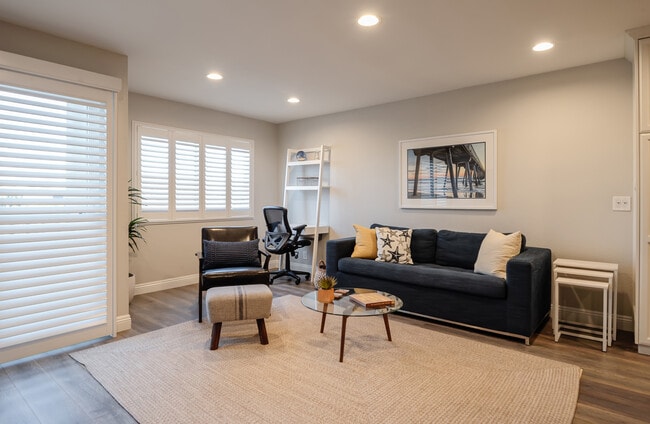 Photo - 2411 Prospect Ave Unit 215