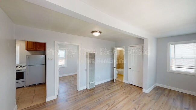 Photo - 2954 1/2 Webster Avenue
