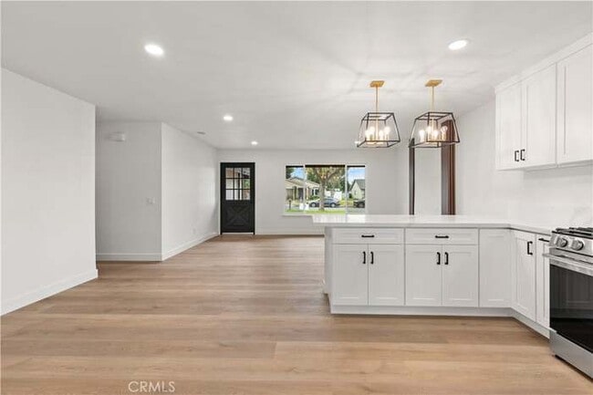 Photo - 2875 Myers St