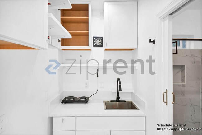 Photo - 2755 Sanborn Ave