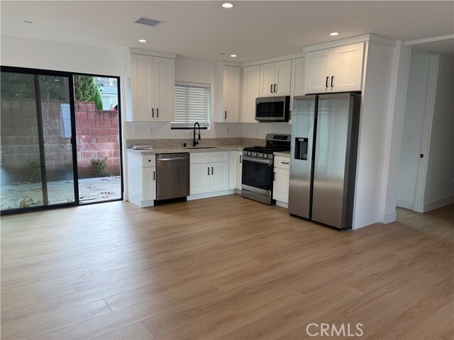 Photo - 19212 Calvert St