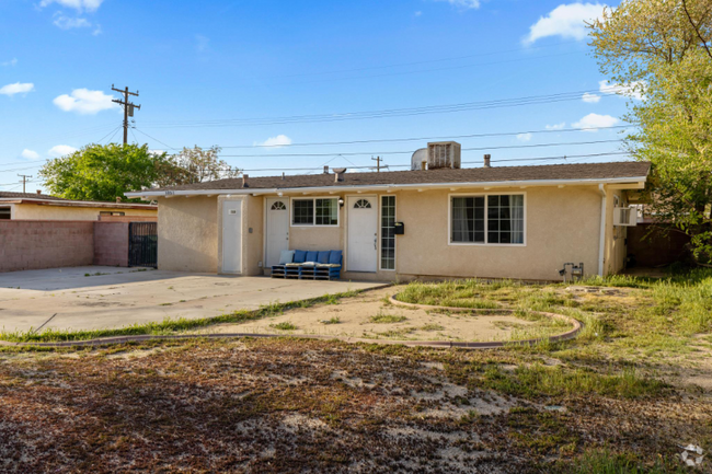 Building Photo - 1051 W Ave J-6 Rental