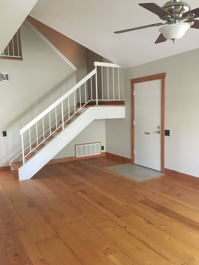 Photo - Valencia - Upgraded 3 bedroom, 1.5 bath condo near golf course