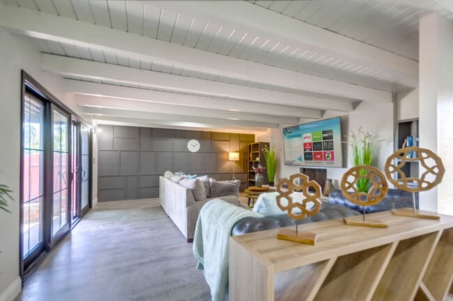 Photo - 5551 Churchward St Unit ID1283116P