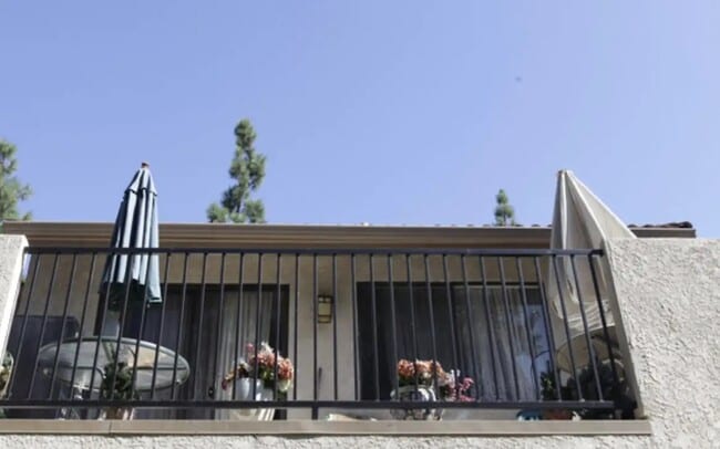 Photo - 1050 E Imperial Hwy