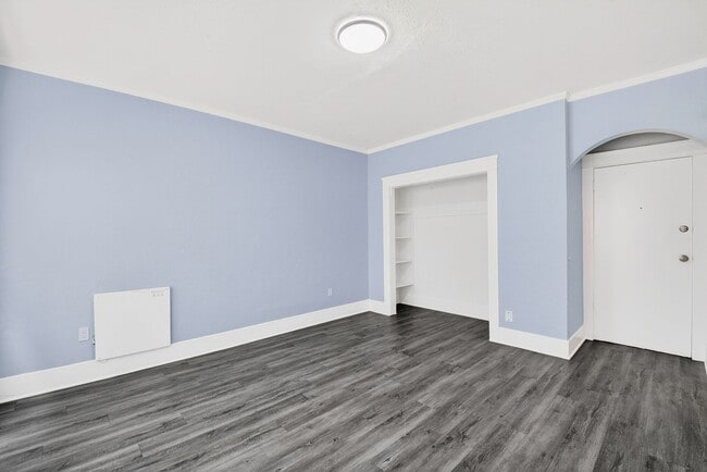 Photo - 1643 Locust Ave Unit 03