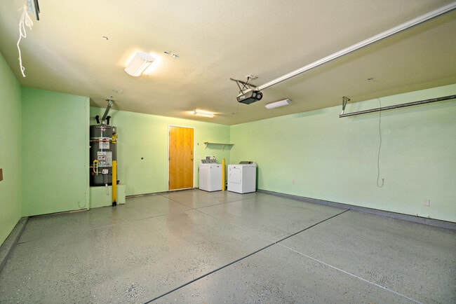 Garage - 3455 Dwight Ave Unit Master Bedroom