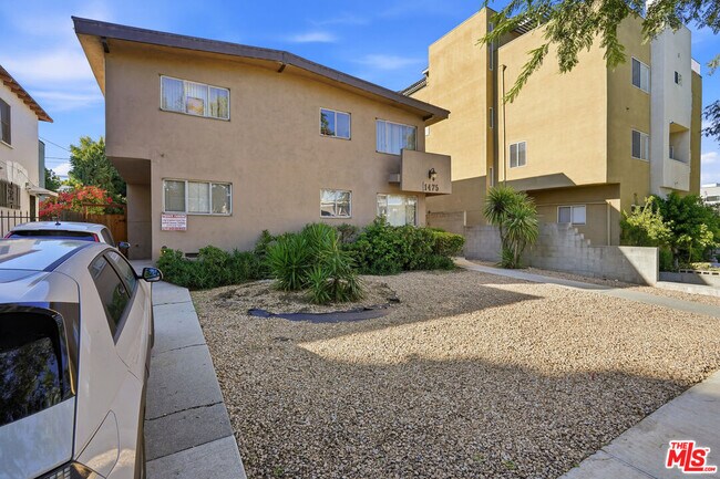 Photo - 1475 S Wooster St