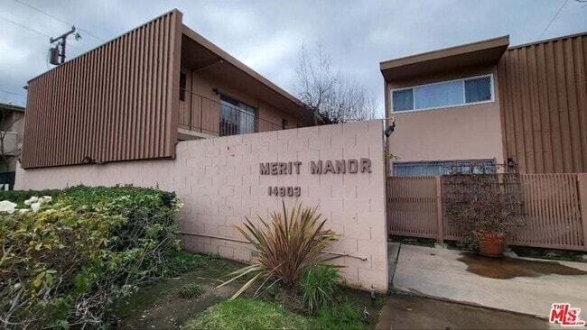 Building Photo - 14903 Normandie Ave Rental