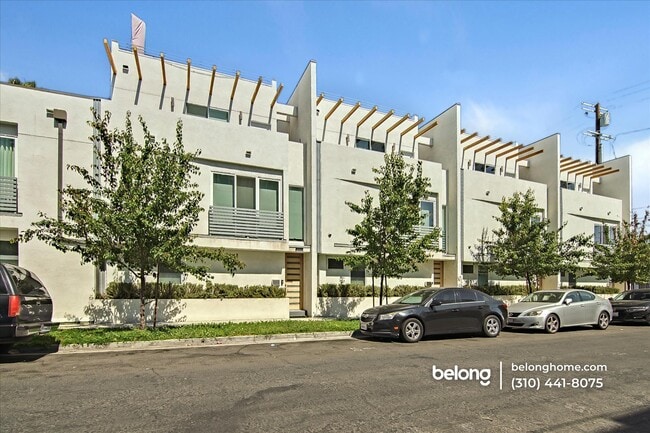 Building Photo - 5424 Camellia Ave