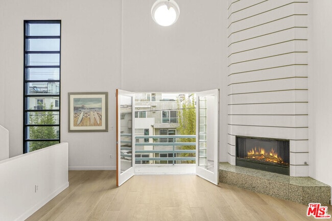 Building Photo - 115 Galleon St Unit A Rental