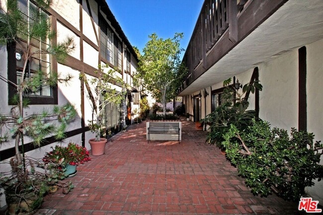 Photo - 4304 Duquesne Ave