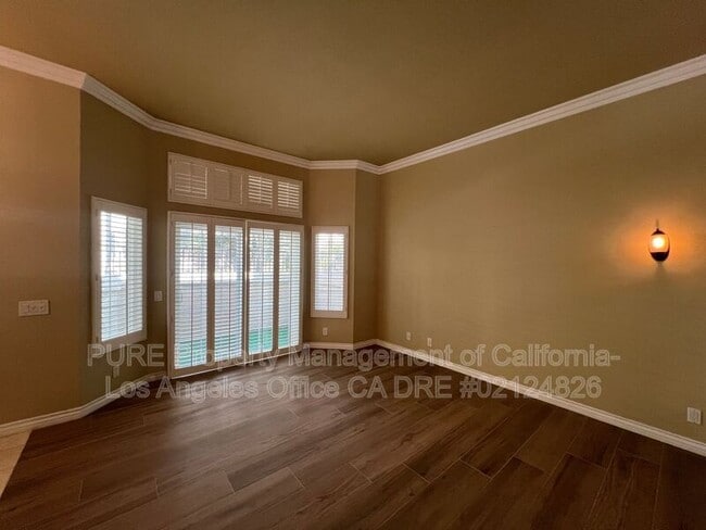 Photo - 2300 Maple Ave