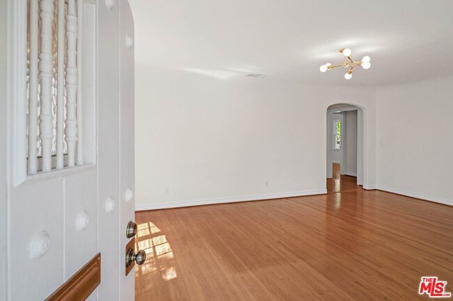 Photo - 424 12th St