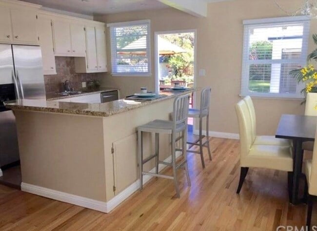 Photo - 6509 W 83rd St
