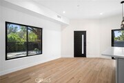 Photo - 9601 N Clybourn Ave